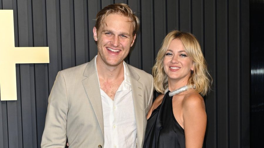 Wyatt Russell und Meredith Hagner auf einem Event in Los Angeles. (wue/spot)