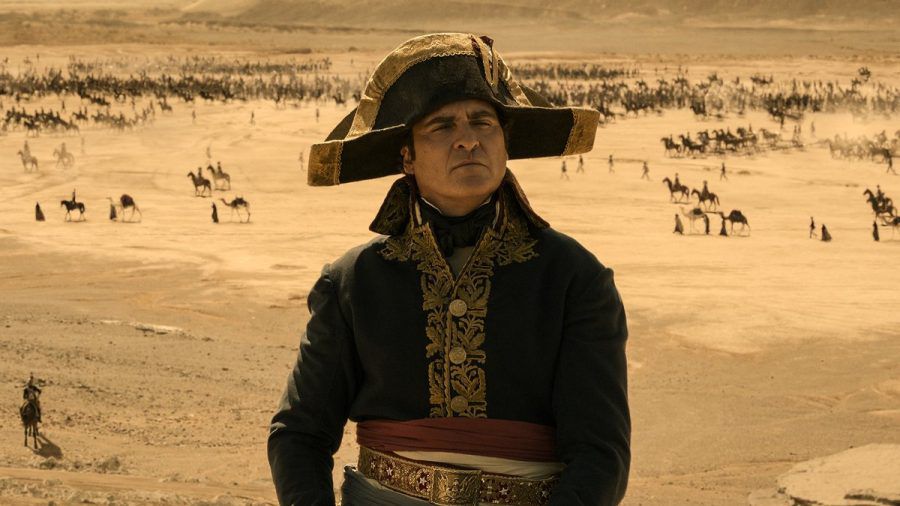Joaquin Phoenix gibt auch als Napoleon Bonaparte wieder alles. (stk/spot)