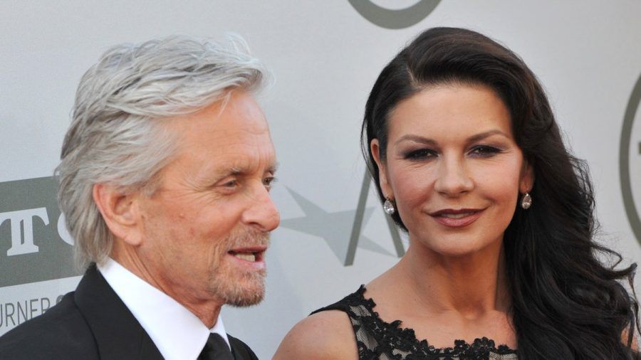 Seit dem Jahr 2000 sind Catherine Zeta-Jones und Michael Douglas verheiratet. (nah/spot)