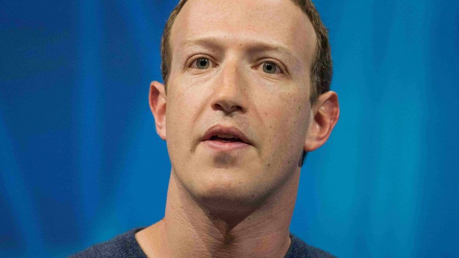 Mark Zuckerberg zog sich beim Training für einen Mixed Martial Arts-Kampf eine Verletzung zu. (lau/spot)