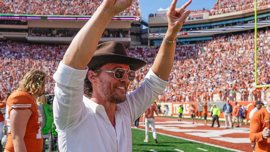 Matthew McConaughey nach dem Sieg der Texas Longhorns. (lau/spot)