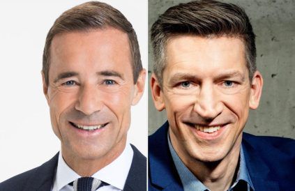 Kai Pflaume (li.) und Steffen Hallaschka werden erstmals TV-Jahresrückblicke präsentieren. (jom/spot)