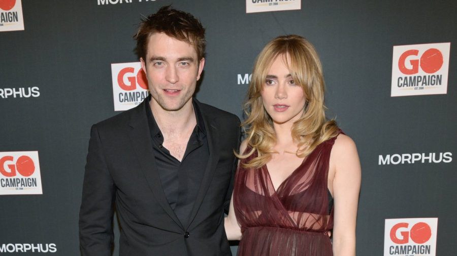 Twilight-Star Robert Pattinson und Supermodel Suki Waterhouse sind bereits seit fünf Jahren ein glückliches Paar. (tj/spot)