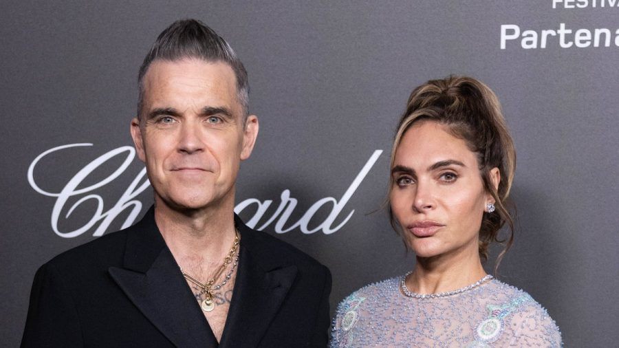 Robbie Williams und Ayda Field sind seit 2010 verheiratet und haben vier gemeinsame Kinder. (dr/spot)