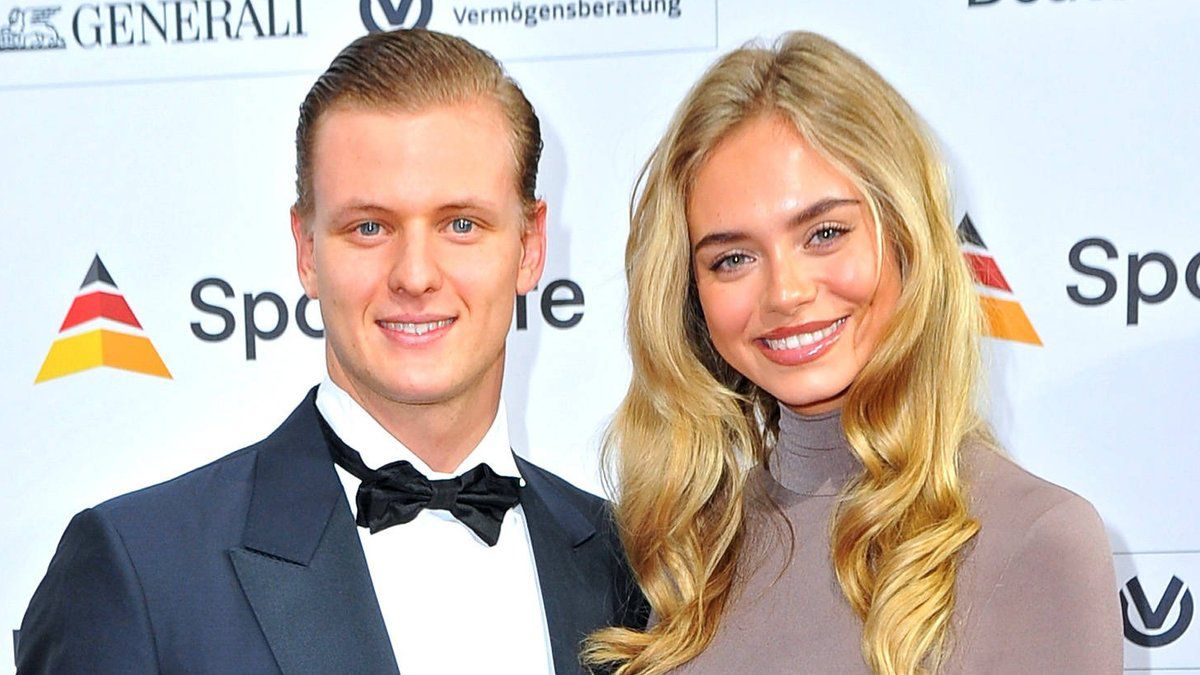 Mick Schumacher Erster öffentlicher Auftritt mit seiner Freundin