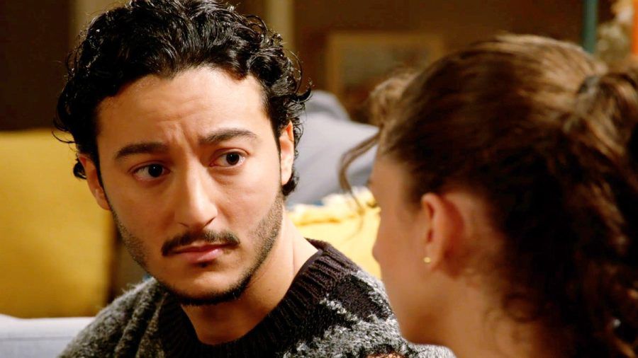 "Rote Rosen": Elyas möchte, dass Leyla die Trennung ihrer Eltern akzeptiert. (cg/spot)