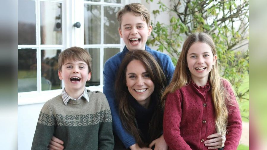 Prinzessin Kate mit ihren Kindern Louis (l.), George und Charlotte. (ili/spot)
