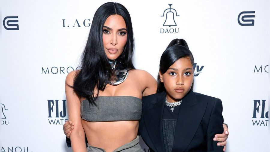 Kim Kardashian mit ihrer Tochter North West. (mia/spot)