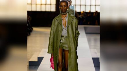 Auch bei der Modenschau von Gucci in Mailand war viel Grün zu sehen. (eee/spot)