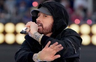 Eminem - Superbowl LVI - 2022 - Getty BangShowbiz