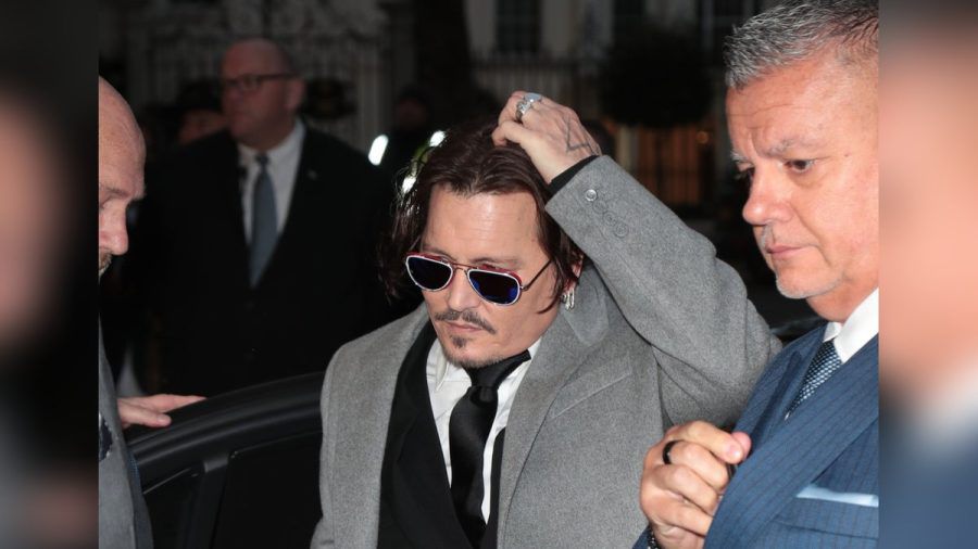 Neuer Look: Johnny Depp in London. (smi/spot)