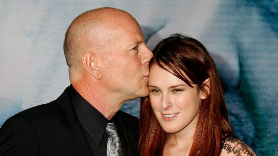 Schauspielerin Rumer Willis ist sehr stolz auf ihren Vater, den Action-Star Bruce Willis. (tj/spot)