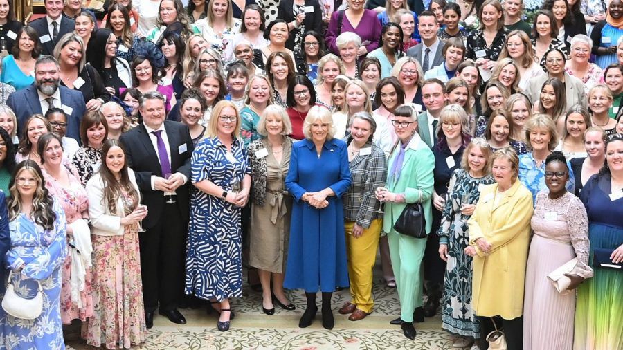 Königin Camilla und ihre 300 Gäste im Buckingham Palast. (eee/spot)