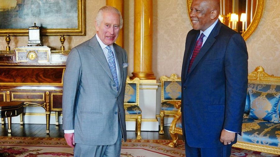 König Charles III. bei seiner Audienz mit König Letsie von Lesotho. (eee/spot)