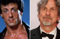 Sylvester Stallone als Rocky Balboa in "Rocky", daneben "I Play Rocky"-Regisseur Peter Farrelly. (lau/spot)