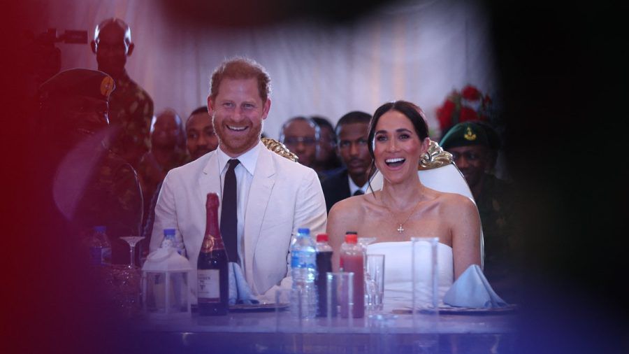 Prinz Harry und Herzogin Meghan in Nigeria. (ncz/spot)