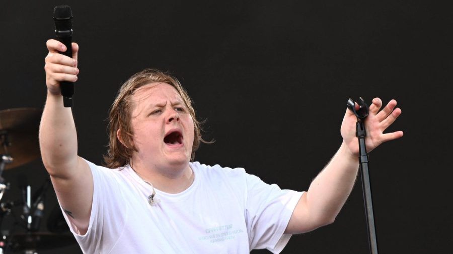 Lewis Capaldi bei seiner Glastonbury-Performance im Juni 2023. (ncz/spot)