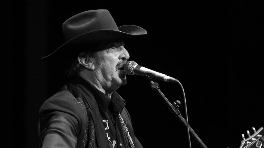 Kinky Friedman bei einem Auftritt in Deutschland. (hub/spot)
