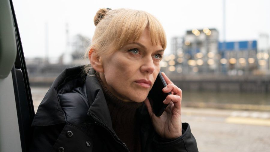 "Helen Dorn: Mordsee": Helen Dorn (Anna Loos) ermittelt im Hafen. (cg/spot)