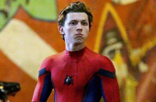 Tom Holland filming Spider Man Sept 2016 in New York - Famous BangShowbiz