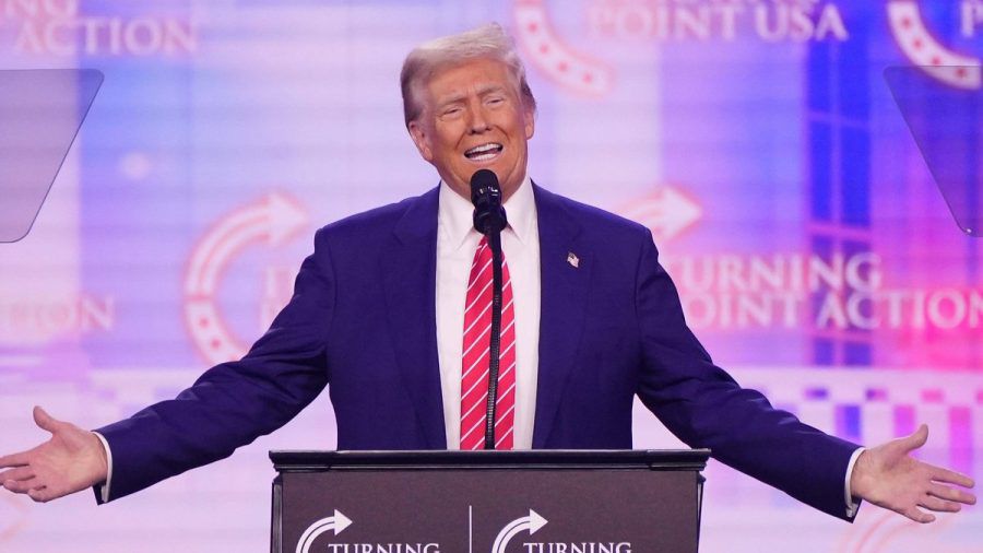 Donald Trump liebt die Kameras - aber nur, wenn sie in den USA aufnehmen. (stk/spot)