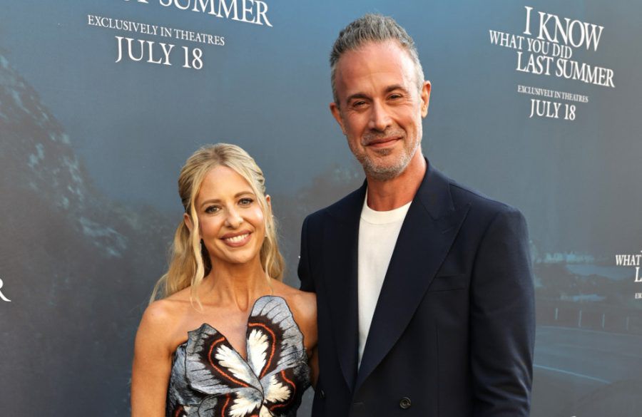 Sarah Michelle Gellar and  Freddie Prinze Jr - LA Premiere - I Know What You Did Last Summer - Getty BangShowbiz