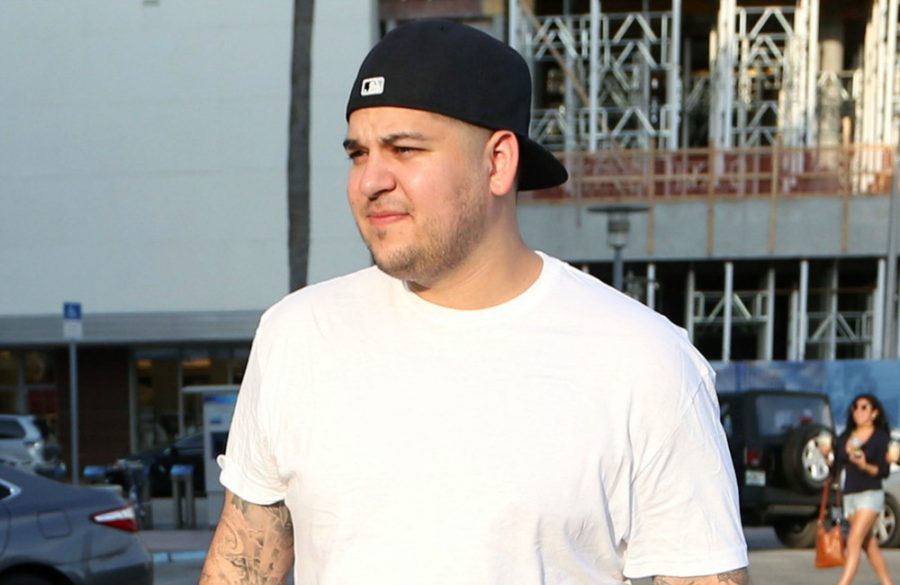 Rob Kardashian - Leaving restaurant in Miami Florida - 12th May 2016 - Photoshot BangShowbiz