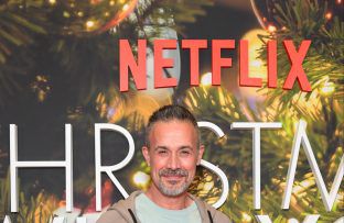 Freddie Prinze Jr. -  November 2022 - Christmas With You screening - The Bay Theater- CA - Getty BangShowbiz