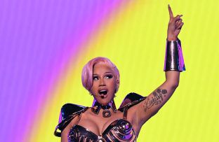 Cardi b - Grammys 2021 - avalon BangShowbiz