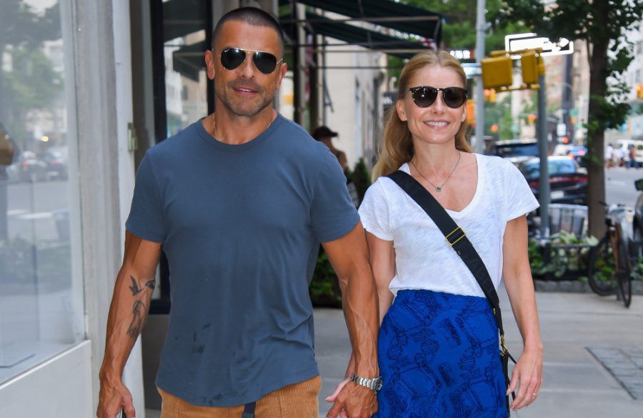 Mark Consuelos And Kelly Ripa - New York City - July 21st 2022 - Getty BangShowbiz