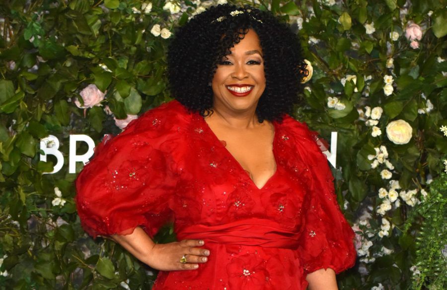 Shonda Rhimes - Famous - London - Bridgerton premiere - March 2022 BangShowbiz