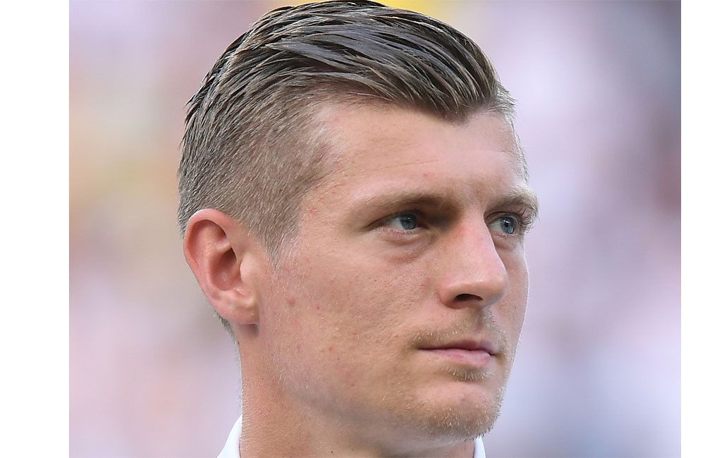 Toni-Kroos-Fu-ball-Weltmeister-wird-mit-Bundesverdienstkreuz-ausgezeichnet