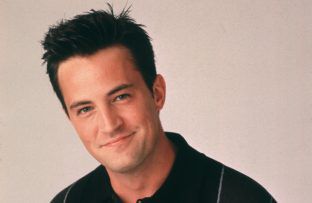Matthew Perry in Friends - Avalon BangShowbiz