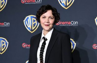 Maggie Gyllenhaal - CinemaCon 2025 - Arrivals - Warner Bros BangShowbiz