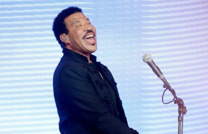 Lionel Richie - JUNE 2015 - FAMOUS - Glastonbury Festival BangShowbiz