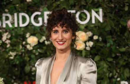 Bessie Carter - Prudence Featherington Avalon BangShowbiz