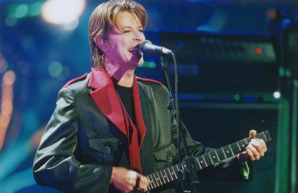 David Bowie - BRIT Awards 1999 - Getty BangShowbiz