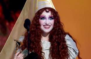 Chappell Roan  - Grammys 2025 - Award - Getty BangShowbiz