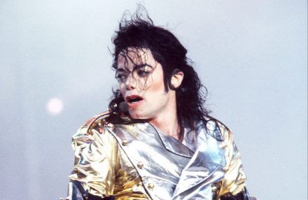 Michael Jackson performing in January 2002 - Famous BangShowbiz