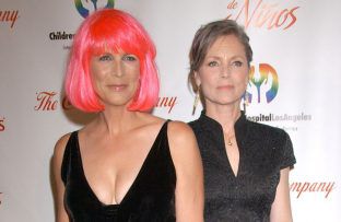 Jamie Lee Curtis - Kelly Lee Curtis - Famous - LA - May 2009 BangShowbiz