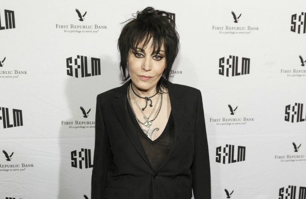 Joan-Jett-erkl-rt-warum-sie-einen-von-Gary-Glitter-geschriebenen-Song-weiterhin-spielt