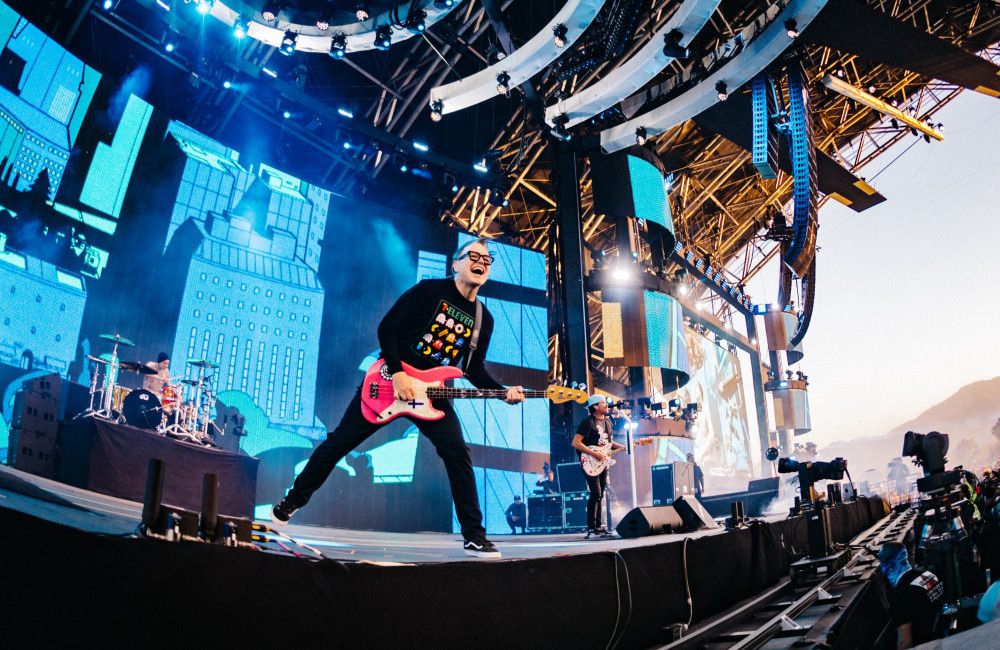 Blink-182-deuten-offenbar-Aktivit-ten-zum-25-j-hrigen-Jubil-um-von-Take-Off-Your-Pants-and-Jacket-an
