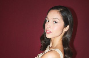 Olivia Rodrigo - Apple Music / The Zane Lowe Show BangShowbiz