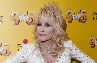 Dolly Parton - 9 to 5 musical gala London 2019 - Getty BangShowbiz