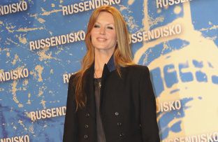 Esther Schweins - March 2012 - Russendisko Premiere in Berlin BangShowbiz