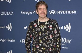Perez Hilton - April 2022 - Avalon - GLAAD Media Awards BangShowbiz