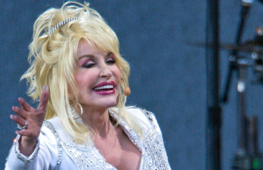 Dolly Parton live in Stockholm - 2008 - Famous BangShowbiz