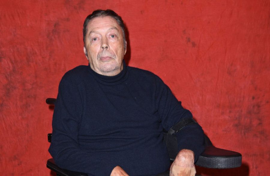 Tim Curry in wheelchair at Chiller Theatre Expo - Avalon - October 2016 BangShowbiz