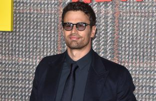 Theo James - March 2024 - Famous - The Gentlemen Global Premiere BangShowbiz
