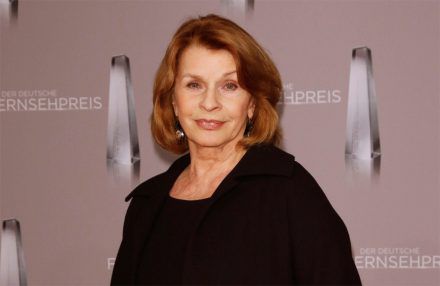 Senta Berger - 02.02.17 - Düsseldorf - Eventpress Golejewski BangShowbiz